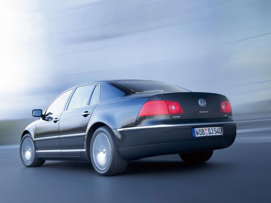  Volkswagen Phaeton V6 TDi 2002 года  (фото 3 из 8)